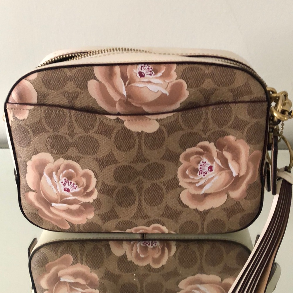 Crossbody bag
